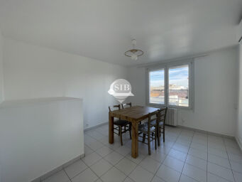 Real estate image 1