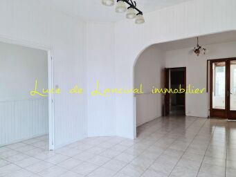 Real estate image 1